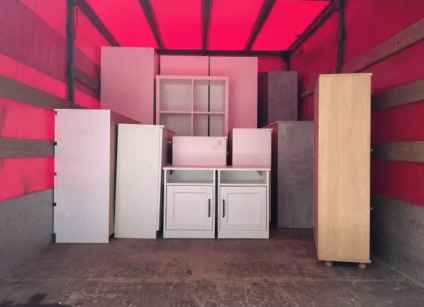 Költöztetés - Áruszállitás