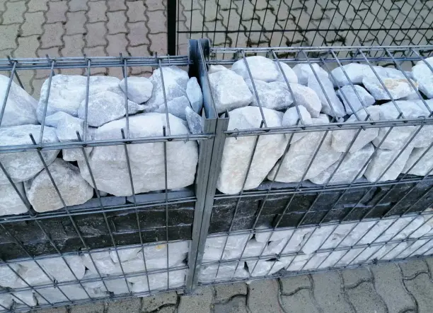 Gabion kőkerítés, kerítés, vadháló, drótfonat, drótháló, kerítésépítés, kerítéspanel