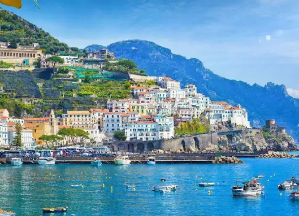 6 napos körutazás Nápoly és Sorrento érintésével, repülős utazással, félpanzióval, 4*-os szállással