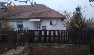 MURONYI HÁZ: IDŐTÁLLÓ ÉPÍTÉS, KIVÁLÓ KÖZLEKEDÉS!
