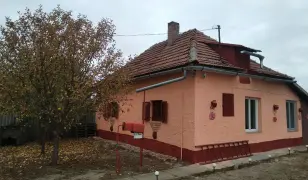 PIACI ÁR ALATT! 70 nm-es ház 2000 nm telken, 7.5 M Ft-ért!