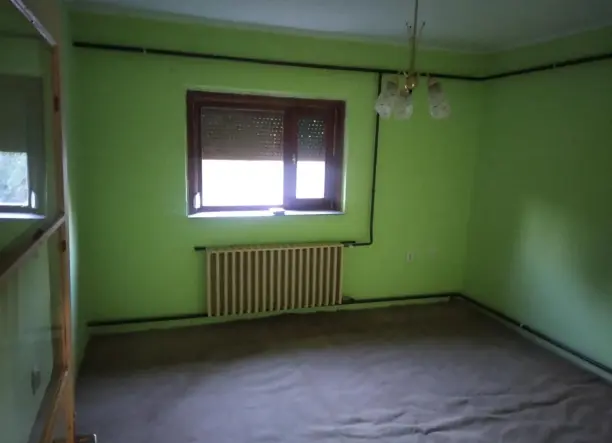 Gazdálkodásra vagy Családi Otthonnak Ideális, Tágas Ház Telekgerendás Csendes Szegletében!