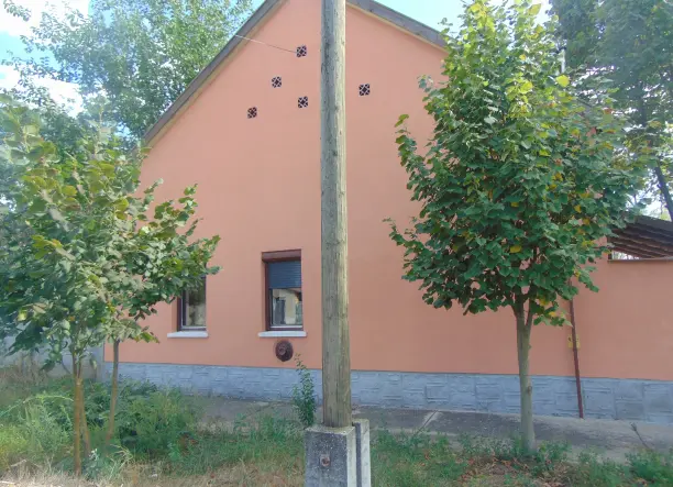 Eladó családi ház Csorváson, kiváló helyen!