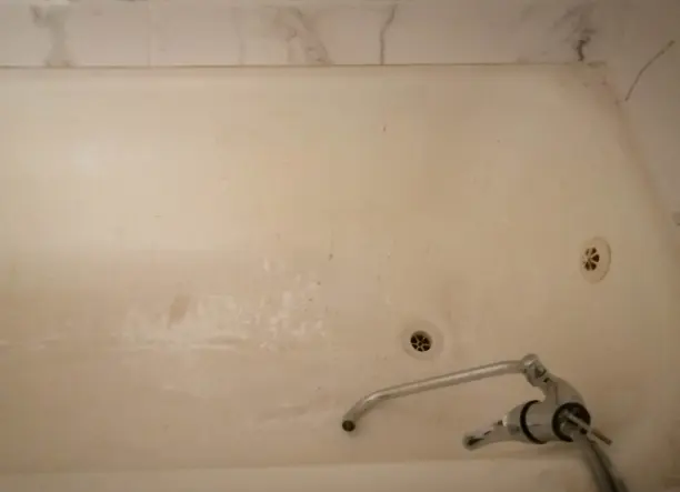 Budapest 13 kerületben kádfestést,szobafestést,mázolást,glettelést,tapétalszedés vállalok