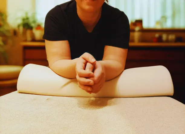 Professzionális masszőr-Olivia Kovács