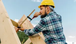 🔨 Tetőfelújítás & Új tetők profi csapattal! 🔨