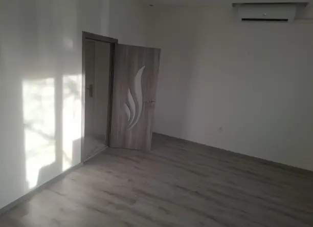 ELSŐ LAKÁSRA, BEFEKTETÉSNEK IS IDEÁLIS! TELJESEN FELÚJÍTOTT LAKÁS VÁRJA ÚJ TULAJDONOSÁT Békéscsabán !