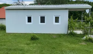 ⭐ Álom kisotthon eladó – modern, klímás konténerház terasszal, azonnal költözhető! ⭐