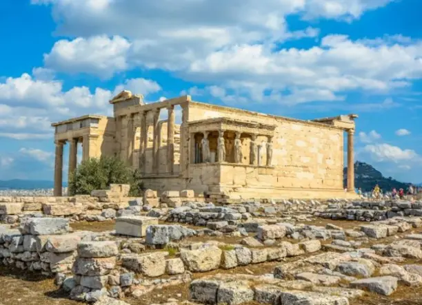 4 napos tavaszköszöntő városnézés Athénban, reggelivel, 3*-os szállással, repülőjeggyel, illetékkel fakultatív programokkal