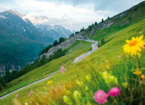 2 napos tavaszköszöntő kirándulás Ausztriában, buszos utazással, reggelivel, 3*-os szállással, idegenvezetéssel - Mariazell, Berndorf és Lilienfeld