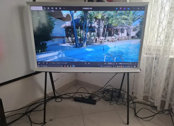 ELADÓ : Samsung The Serif QE50LS01TAUXRU