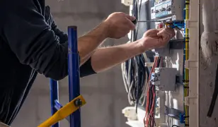 Gevill Villamosipar – Minőség és garancia 40 év tapasztalattal!