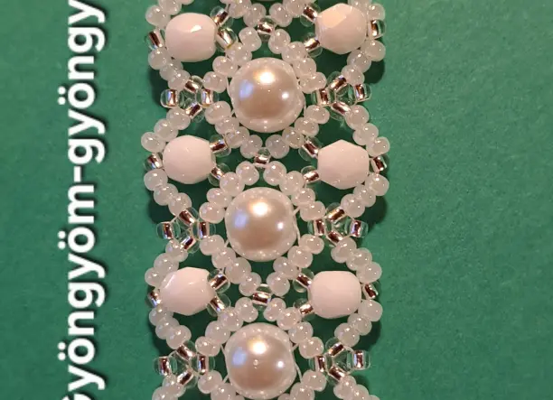 Gyöngy ékszerszett