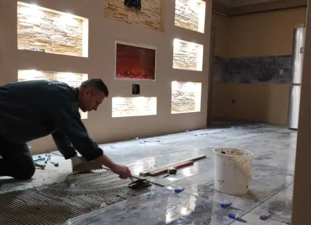 Építőipari kivitelezés az alaptól a tetőig