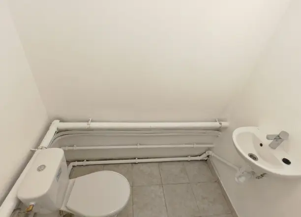 VIII. BUDAPESTEN A KELETI PÁLYAUDVAR MELLETT 48 NM FELÚJÍTOTT INGATLAN ALKALMI ÁRON ELADÓ!