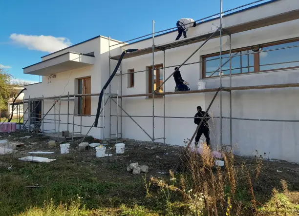 Szobafestés, szigetelés, kőműves munkák – Megbízható szakember!