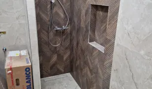 Teljes lakás- és homlokzatfelújítás