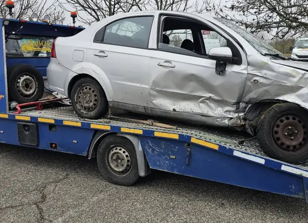 Non-Stop! Autómentés és Autószállítás az ország egész területén!