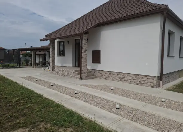 Vállaljuk családi hàzak teljeskörű felújítàsàt