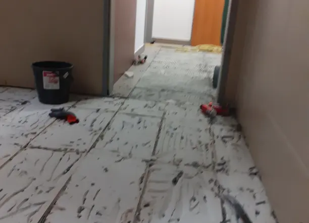 Mi bontunk és nem rombolunk A&J&N