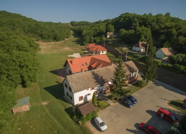 Évindító akció Bátaapátiban, a Naspolya Panzióban