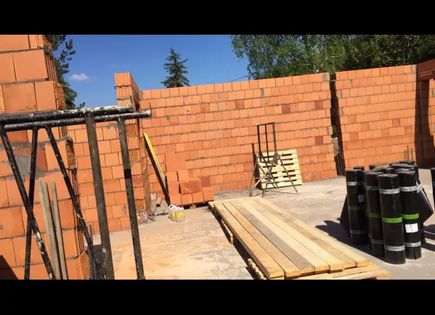 Építőipari munkát keresek