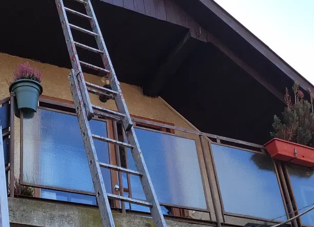 ÁCS, TETŐFEDŐ, BÁDOGOS