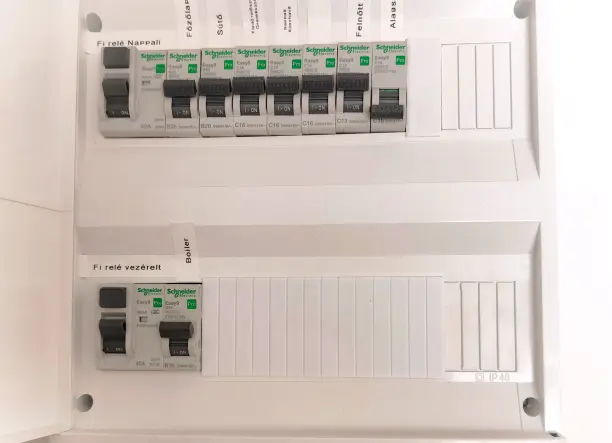 Hétvégi és családi házak villanyszerelése🏡⚡