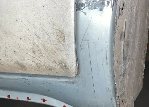 Karosszéria lakatos