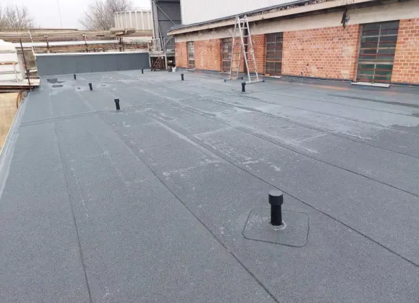 Tetőfedés bádogos munkák, köműves munkák