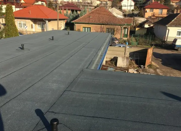 Tetőfedés bádogos munkák, köműves munkák