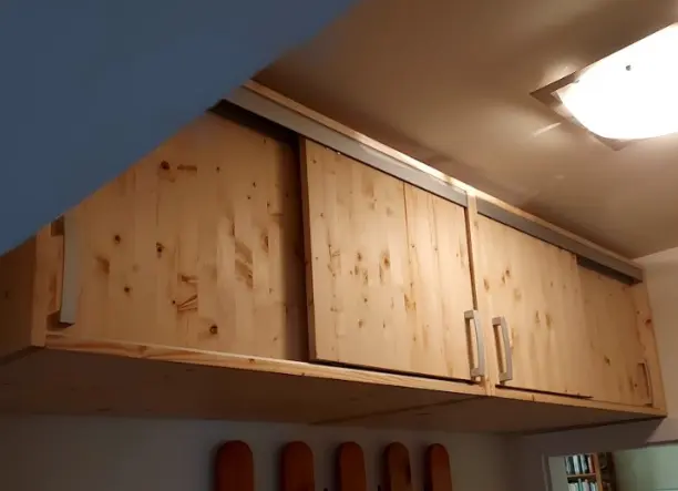 Asztalos munka és bútorjavítás