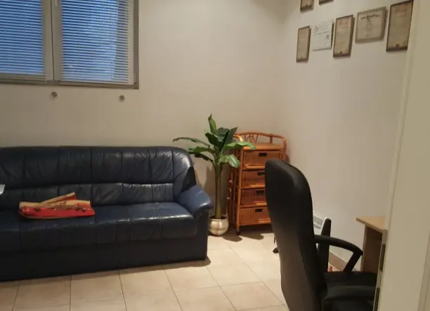 ELADÓ 102 NM LAKÁS A MÍNUSZ 1 SZINTEN