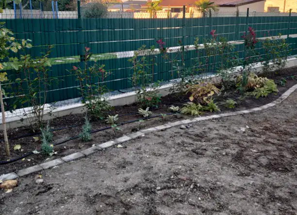 Segédmunka, kertrendezés, bontás