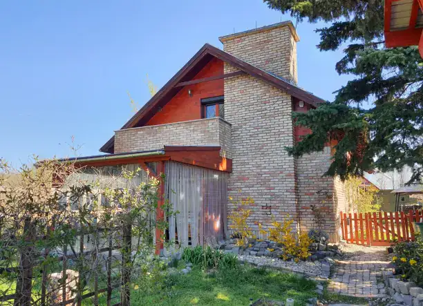 155nm-es családi ház eladó Felsőgödön