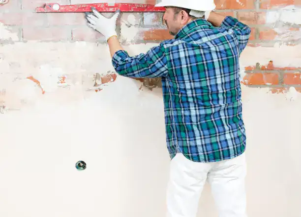 Otthona felújítása könnyedén: kőműves, festés, hőszigetelés, térburkolás