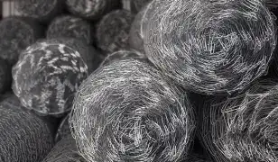 Drótfonat, drótháló, betonoszlop, kapu, huzal, kerítés építés, drótkerítés