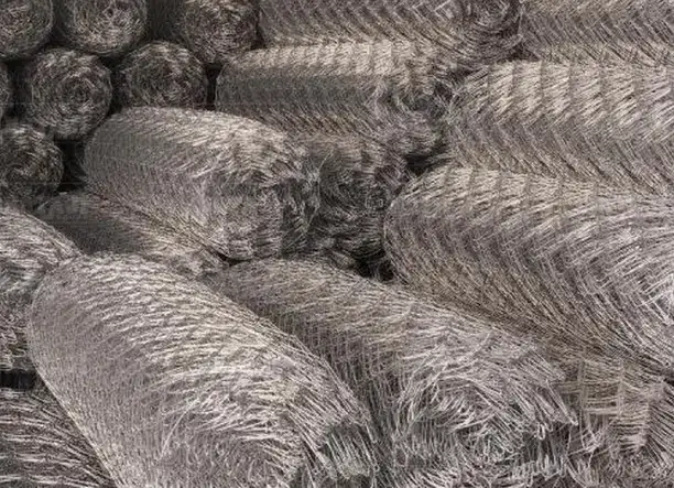 Drótkerítés, kerítéslábazat a gyártótól! Kerítés építés, telepítés - vadháló, drótfonat