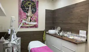 Ragyogj Testben és Lélekben – Professzionális Kozmetika!