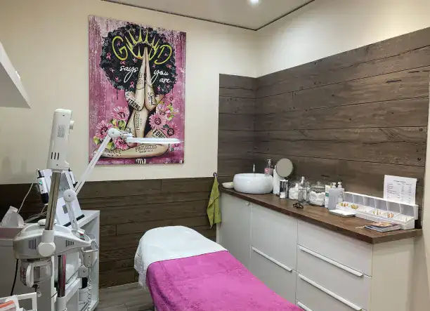 Ragyogj Testben és Lélekben – Professzionális Kozmetika!