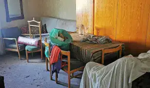 Lomtalanítás, sitt elhordás, lakás,ház ki pakolás lógok elhordása azon belül ki takaritása.