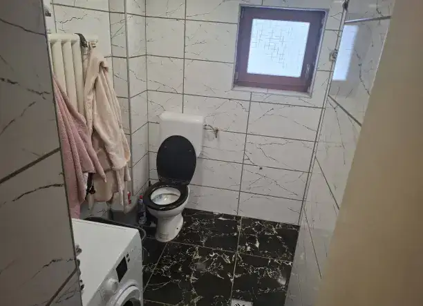 Orosházán, műszakilag megújult, azonnal költözhető családi ház!