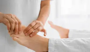 60 perc talpmasszázs az Örs Vezér terénél