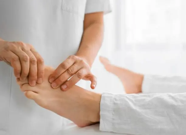 60 perc talpmasszázs az Örs Vezér terénél