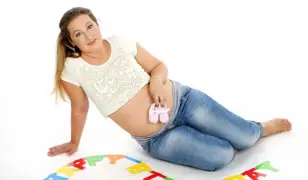Kismama vagy baba-mama fotózás akár az egész családdal a Blende Fotó Műhely - gabor* photography-tól
