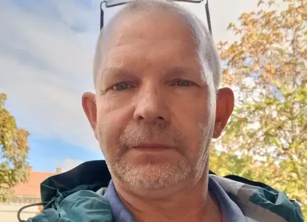 Személyszállítás,futárszállítás, csomag stb.