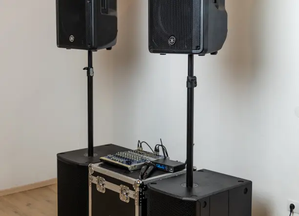 Bérelhető Nagy hangosítás szett (Céges buli / Esküvő / Disco)