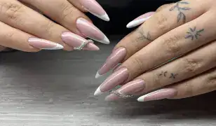 LuNails – Stabil, tartós és ragyogó körmök! ✨