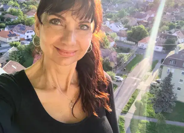 Mina Masszázs - Mátyás Regina