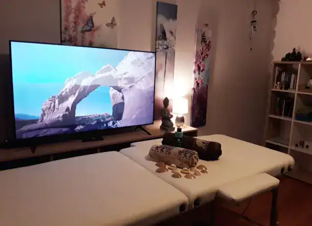 Mina Masszázs - Mátyás Regina